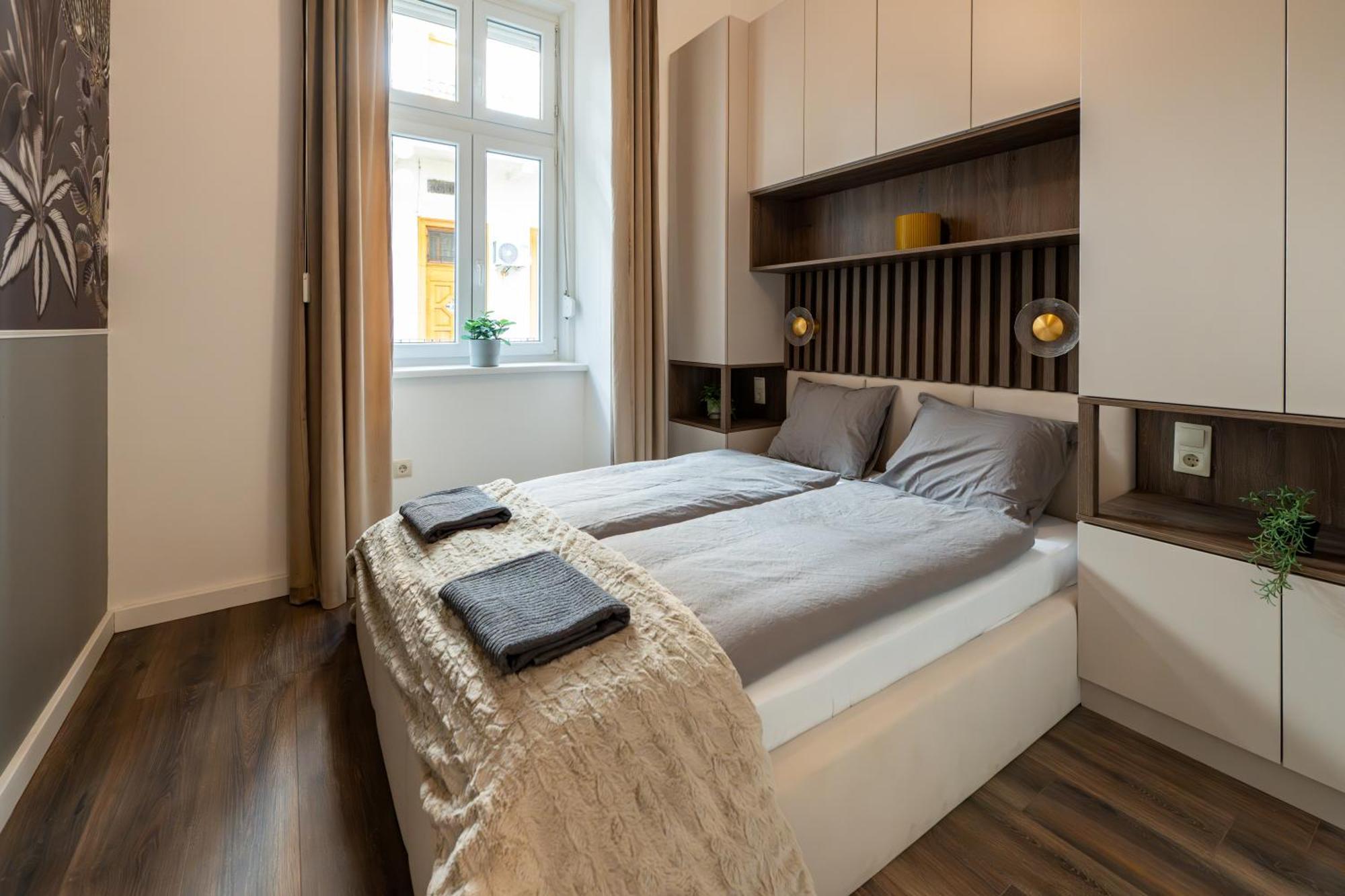 D52 Luxury Apartmán *